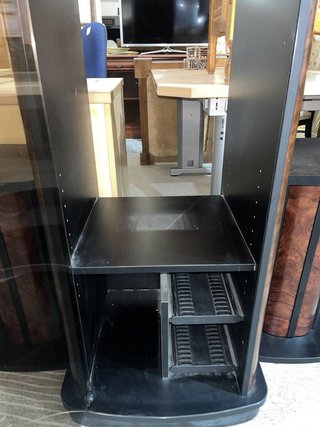 MUEBLE PARA EQUIPO DE MÚSICA