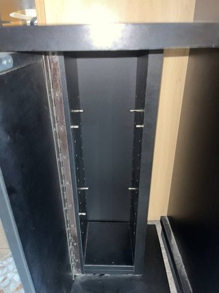 MUEBLE PARA EQUIPO DE MÚSICA