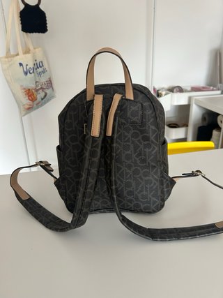 Mochila Calvin Klein Original Marrón y Beige