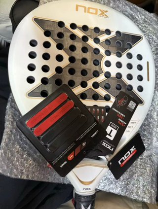 Pala de pádel Nox AT10