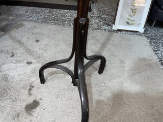 PERCHERO THONET