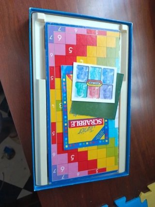 Scrabble Junior Juego de Mesa Palabras Cruzadas
