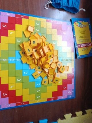 Scrabble Junior Juego de Mesa Palabras Cruzadas