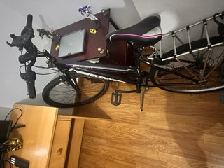 Bicicleta de montaña negra