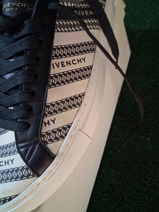 Givenchy Sneakers Nero/Bianco
