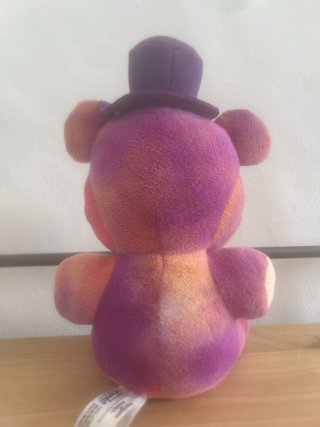 Peluche Freddy Tie-dye Funko USA