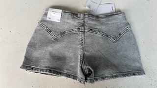 Pantalones cortos vaqueros grises Mango Elasticos