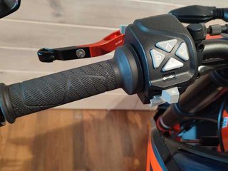 KTM Duke R 890