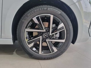 Opel Corsa GS Hybrid 1.2 145cv 48V - 2026