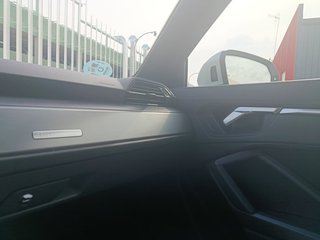 Audi Q3 | Desde 451€ ¡ SIN ENTRADA !