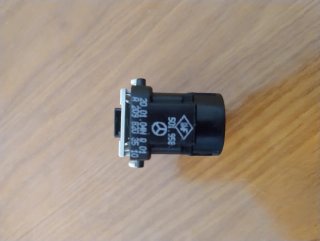 Botón elevalunas trasero Mercedes W209