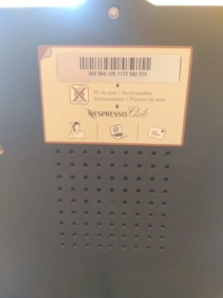 Cafetera Krups Nespresso Blanca