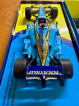 Renault F1 R26 Fernando Alonso 1/18 WC Minichamps
