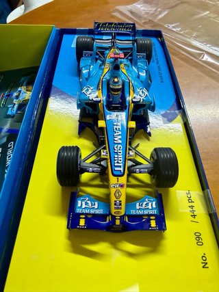 Renault F1 R26 Fernando Alonso 1/18 WC Minichamps