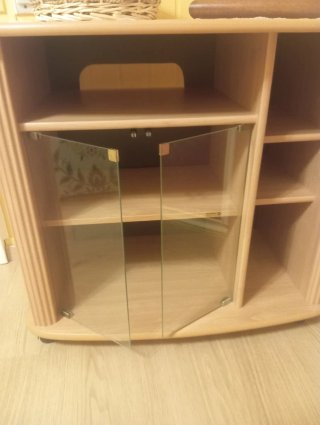 Mueble TV madera y cristal con ruedas