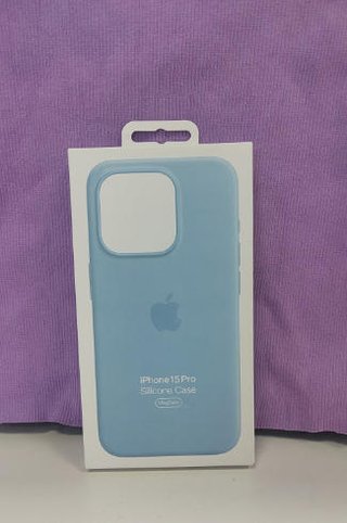 Funda iPhone 15 Pro Azul Claro