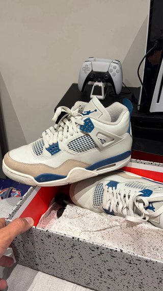 Jordan 4 Blu e Bianco