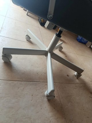Silla Gaming Negra con Diseño Acolchado