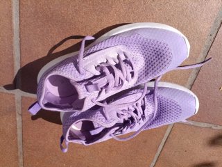 Lote Zapatillas, Sandalias y Zapatos
