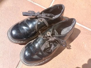 Lote Zapatillas, Sandalias y Zapatos