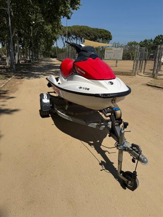 Moto de agua Bombardier Sea Doo GTI 130 del 2008