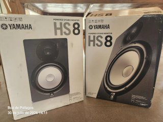 Monitores Yamaha HS8 (Pareja)