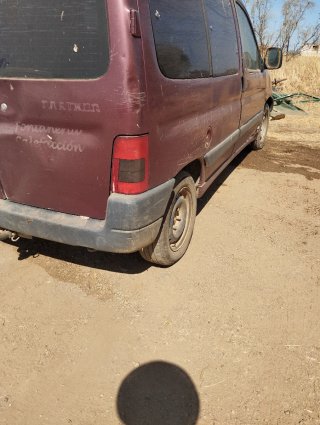 Pegatina ITV Peugeot Partner