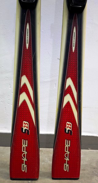 Esquís Volkl Shape 5* con fijaciones