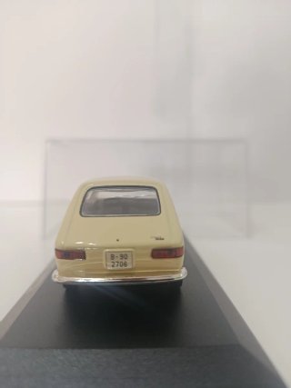 SEAT 127 (1972) Colección Coche Beige