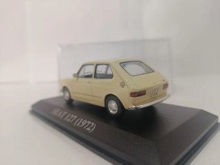 SEAT 127 (1972) Colección Coche Beige