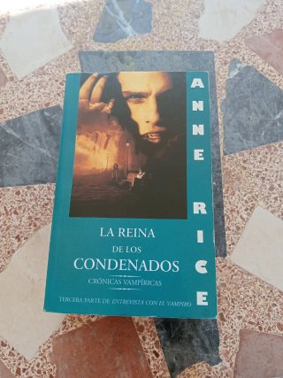 Violín. Armand . La reina de los condenados.