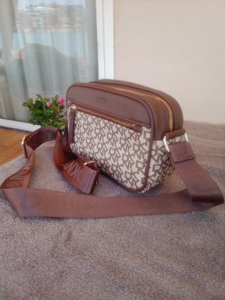 Bolso DKNY Marrón y Beige