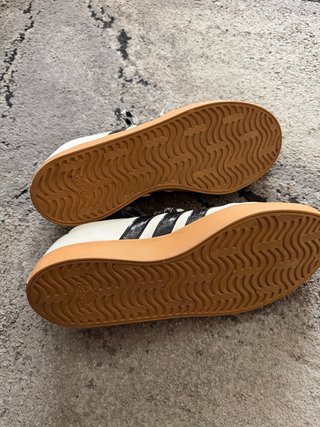 Zapatillas Adidas Talla 46 Blancas y Negras