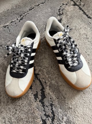 Zapatillas Adidas Talla 46 Blancas y Negras