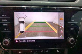 Skoda Superb Combi 2.0 TDI 110kW (150CV) DSG Ambition **Techo panorámico**