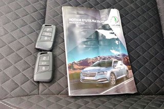 Skoda Superb Combi 2.0 TDI 110kW (150CV) DSG Ambition **Techo panorámico**