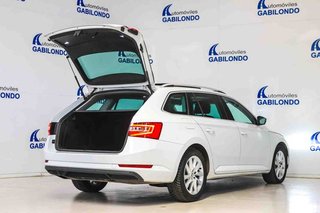 Skoda Superb Combi 2.0 TDI 110kW (150CV) DSG Ambition **Techo panorámico**