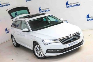 Skoda Superb Combi 2.0 TDI 110kW (150CV) DSG Ambition **Techo panorámico**
