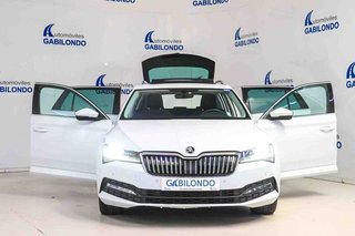 Skoda Superb Combi 2.0 TDI 110kW (150CV) DSG Ambition **Techo panorámico**