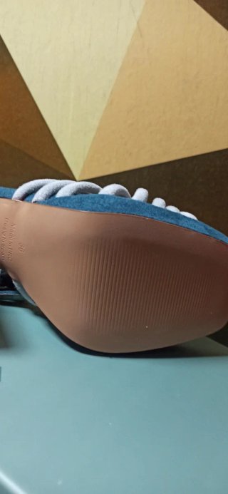 Sandalias nuevas