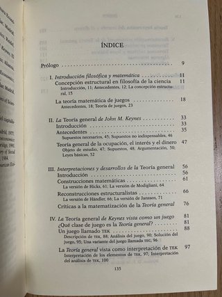 Estructura matemática de la teoría keynesiana