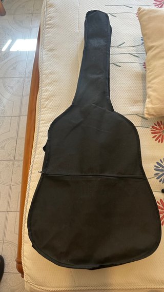 Guitarra Española con Funda y Pedal