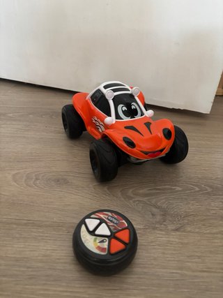 Coche teledirigido Chicco naranja