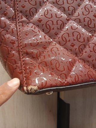 Bolso Guess Marrón Charol Original