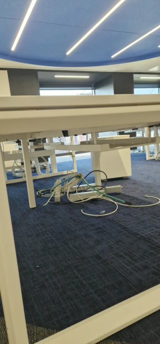 Mesa de oficina Actiu