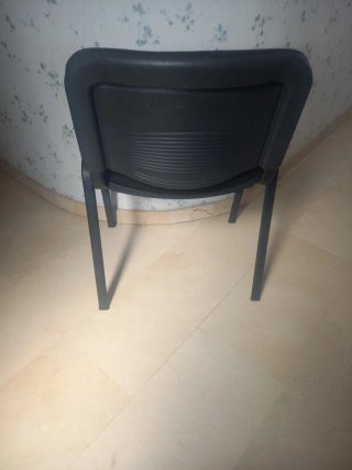 Silla de oficina negra