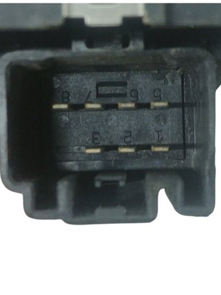 MANDO ELEVALUNAS DELANTERO DERECHO LAND ROVER DIS