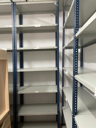 Lote Estanterías Metálicas o por unidades