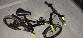 Bicicleta infantil Twin negra y amarilla
