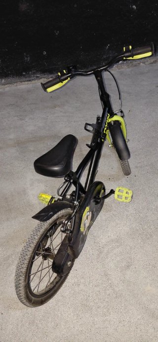 Bicicleta infantil Twin negra y amarilla
